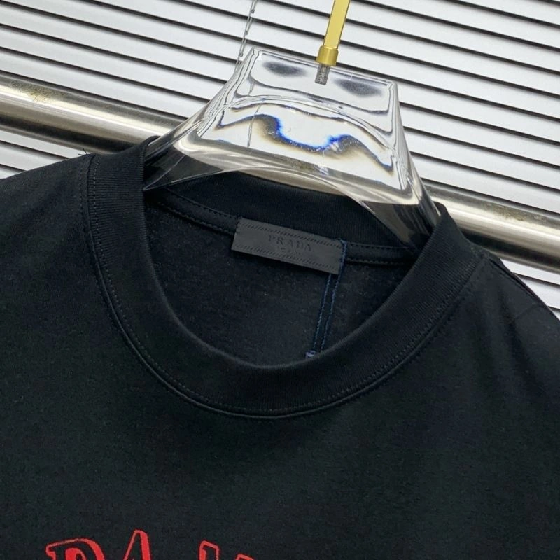 Fashionable Prada T-Shirts 169235