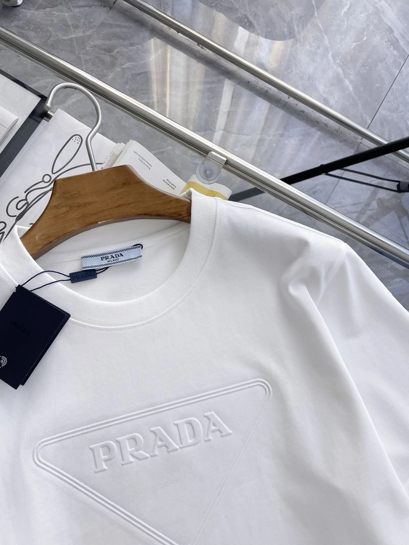 UrbanChic Prada T-Shirts 169348