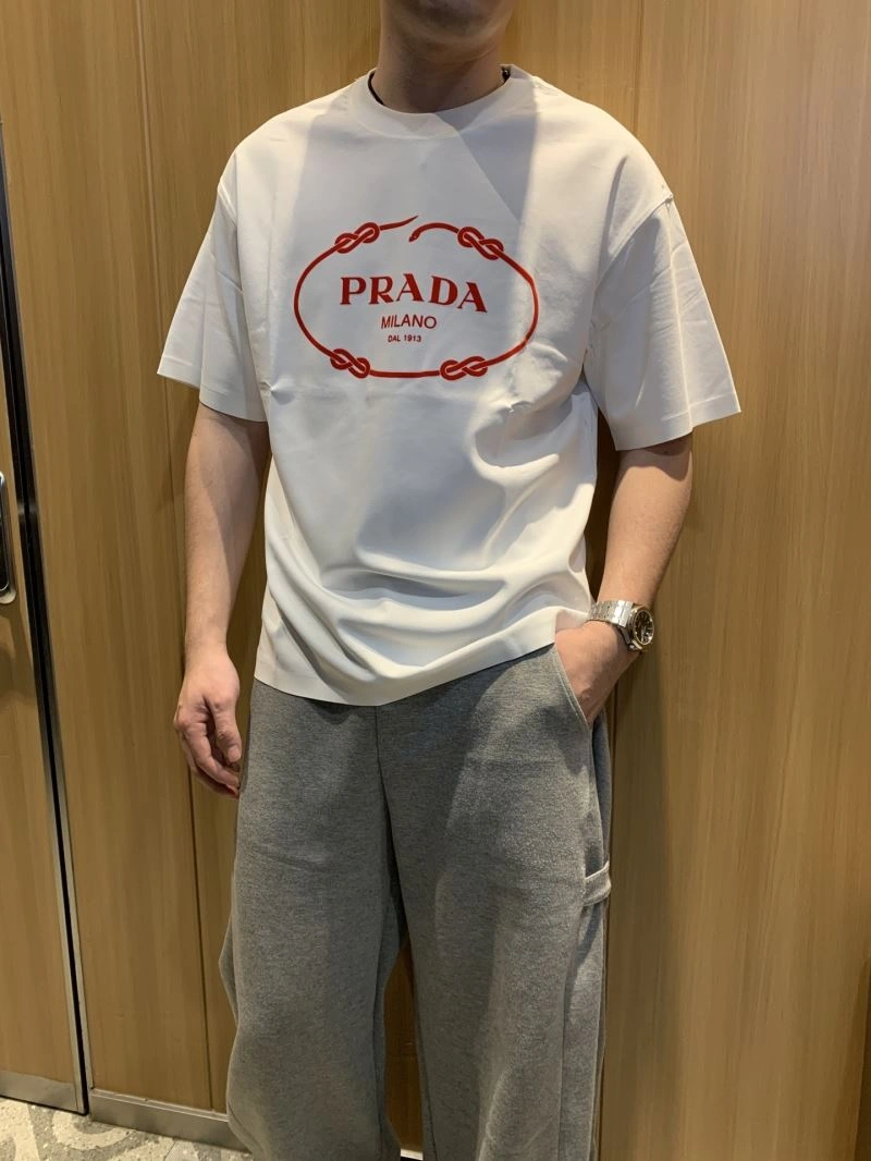 FashionForward Prada T-Shirts 169250