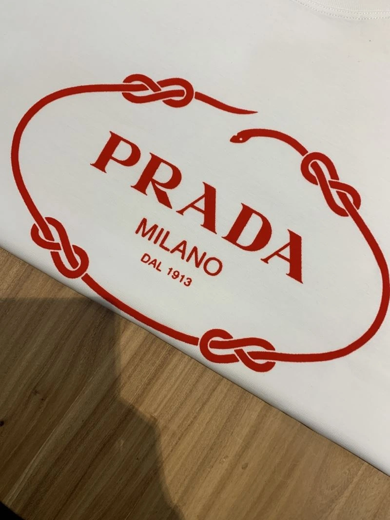 FashionForward Prada T-Shirts 169250