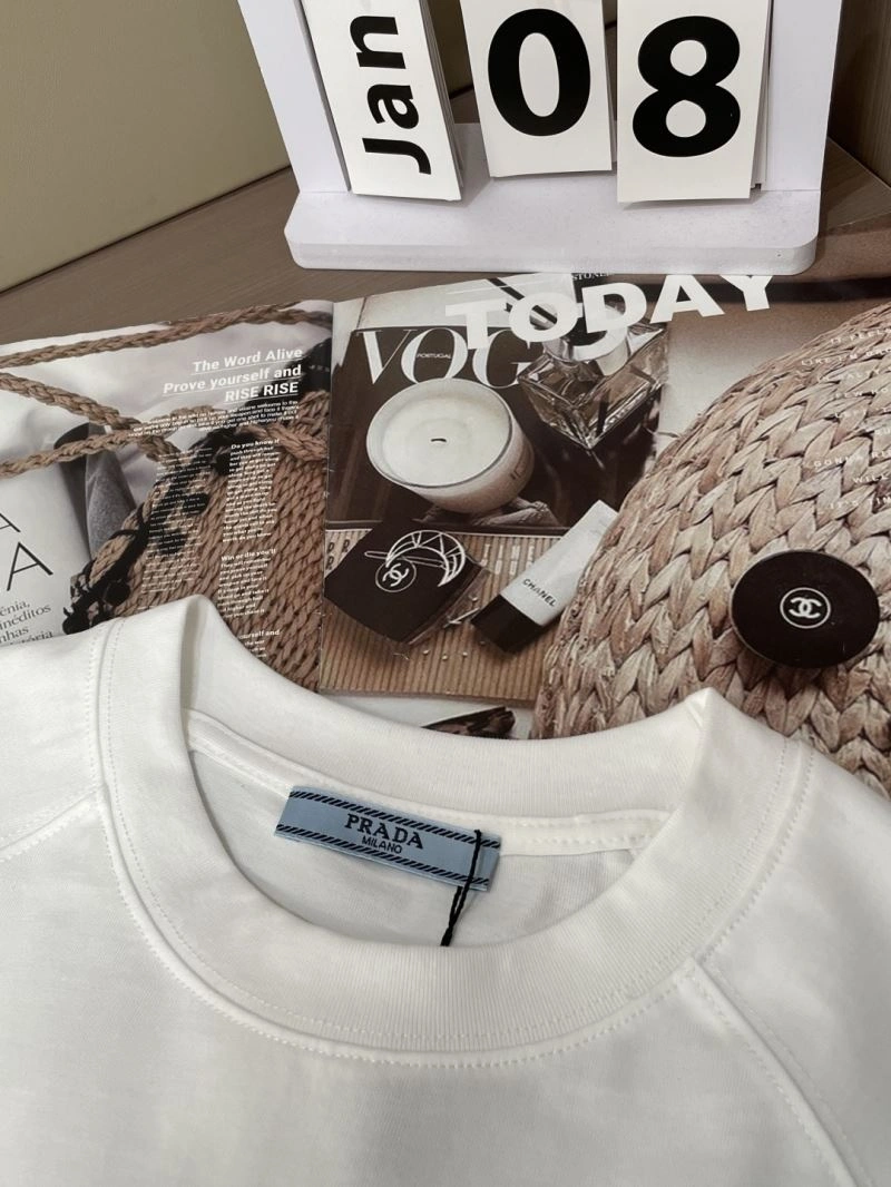 Stretchable Prada T-Shirts 169249