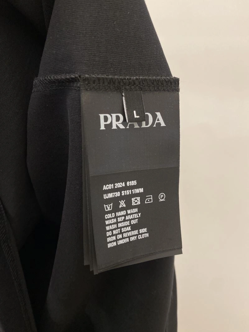 Prada T-Shirts Comfortable 169246