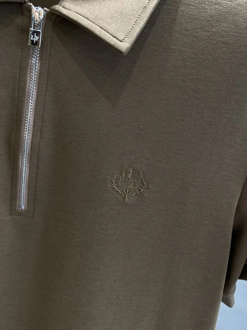 Prada T-Shirts UrbanStyle 169227