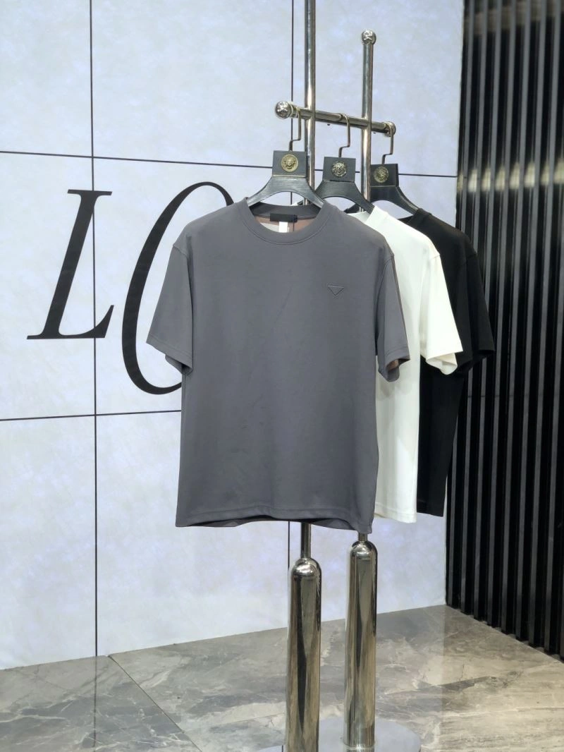 Trendy Prada T-Shirts 169216