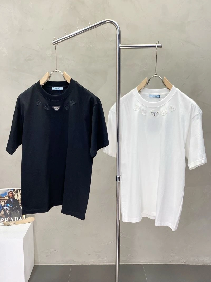 Lightweight Prada T-Shirts 169209