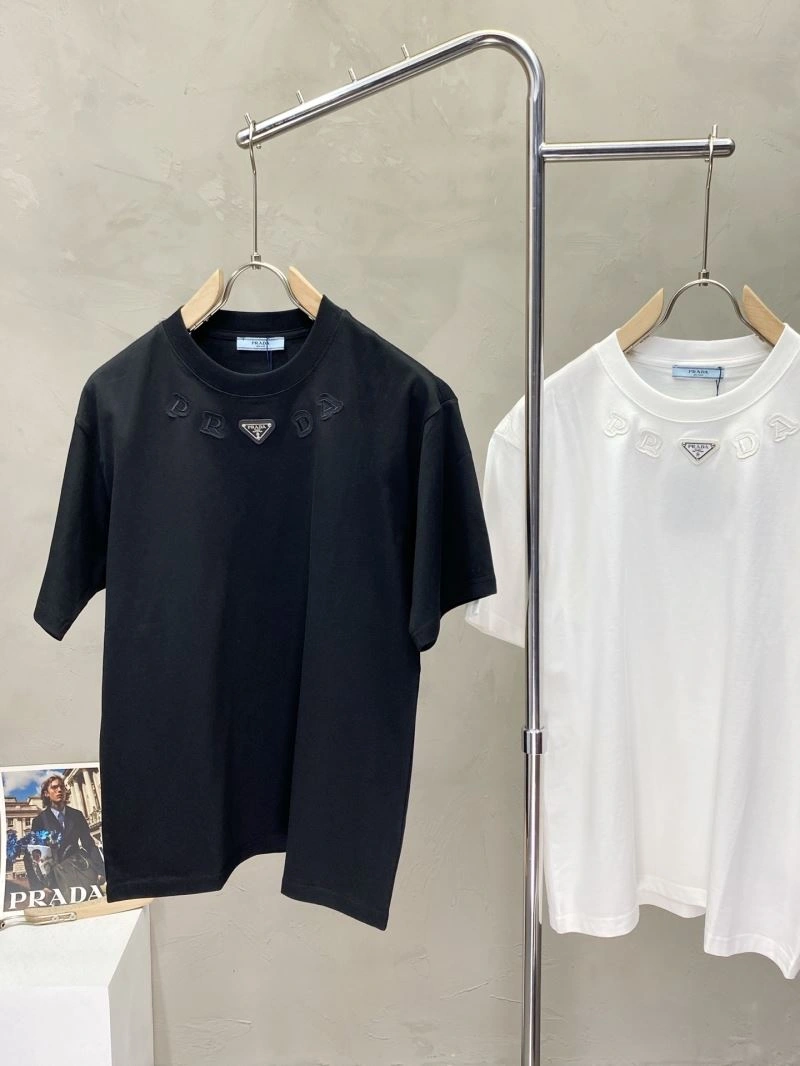 Lightweight Prada T-Shirts 169209