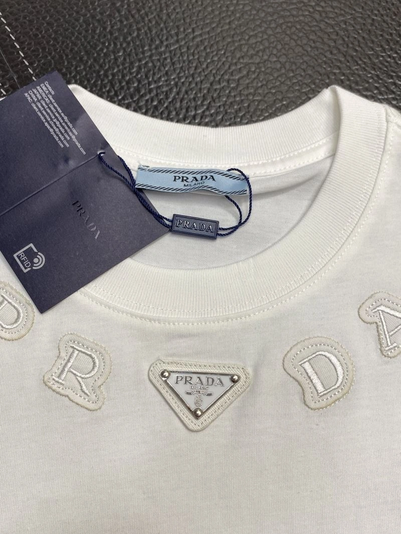 Lightweight Prada T-Shirts 169209