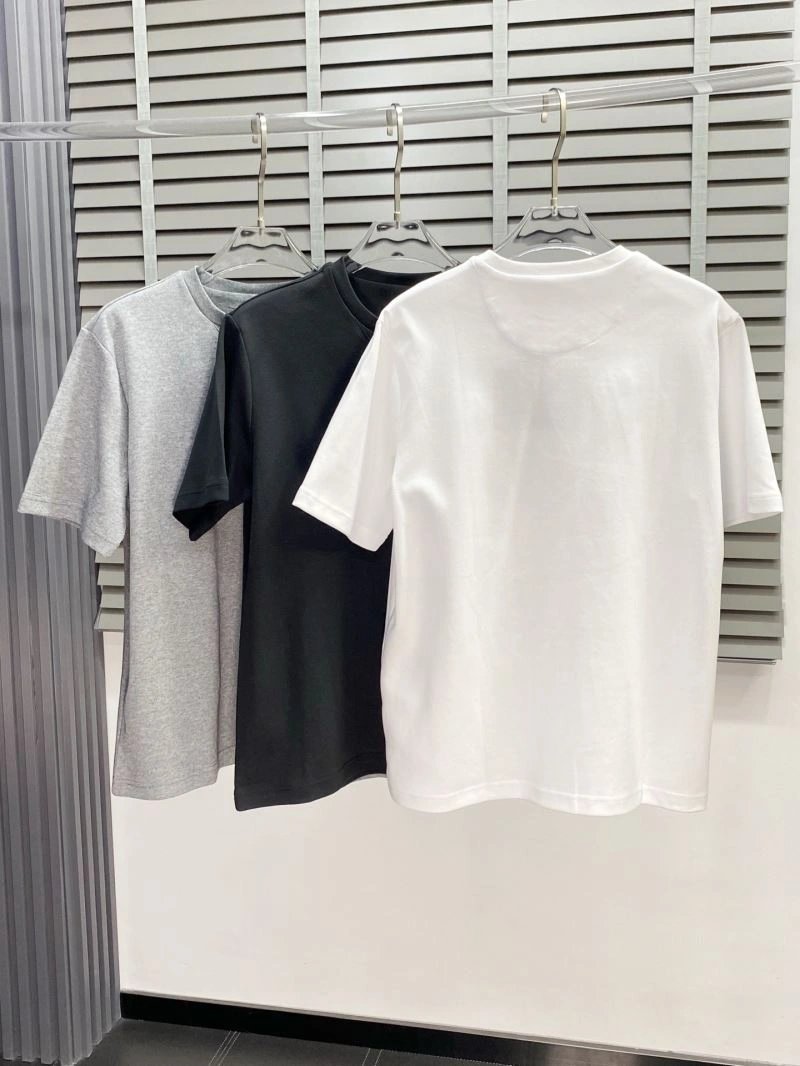 Prada T-Shirts WellDesigned 169201
