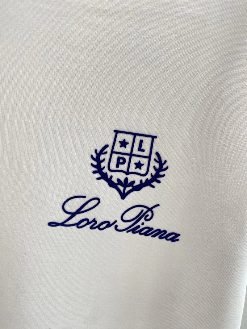 Prada T-Shirts Timeless 169172