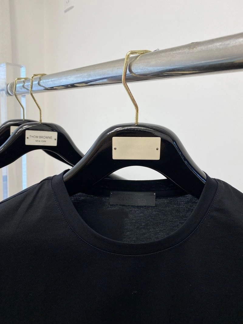 Prada T-Shirts ModernLook 169168