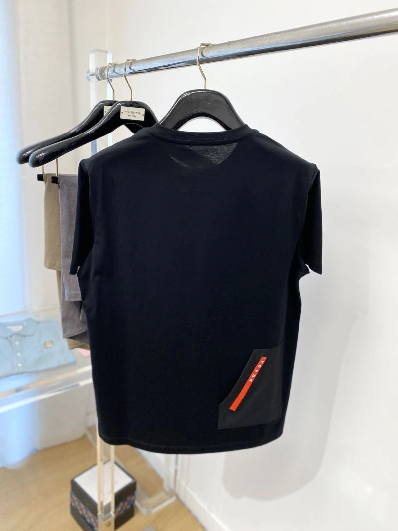 Prada T-Shirts ModernLook 169168