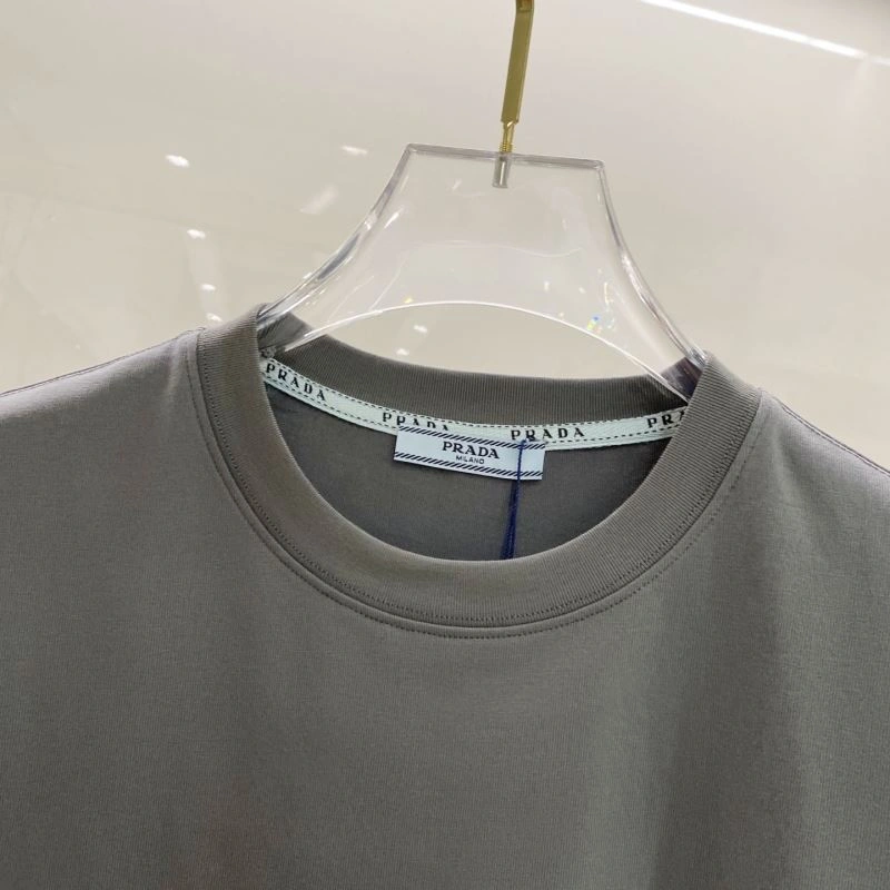 Prada T-Shirts Sleek 169161