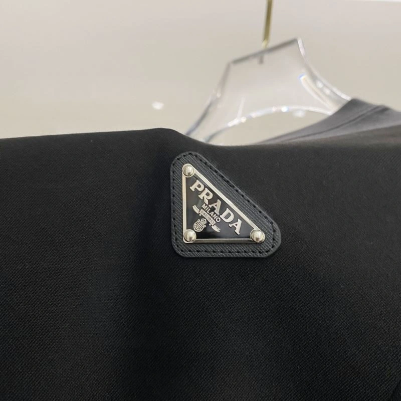 Prada T-Shirts Minimalist 169220