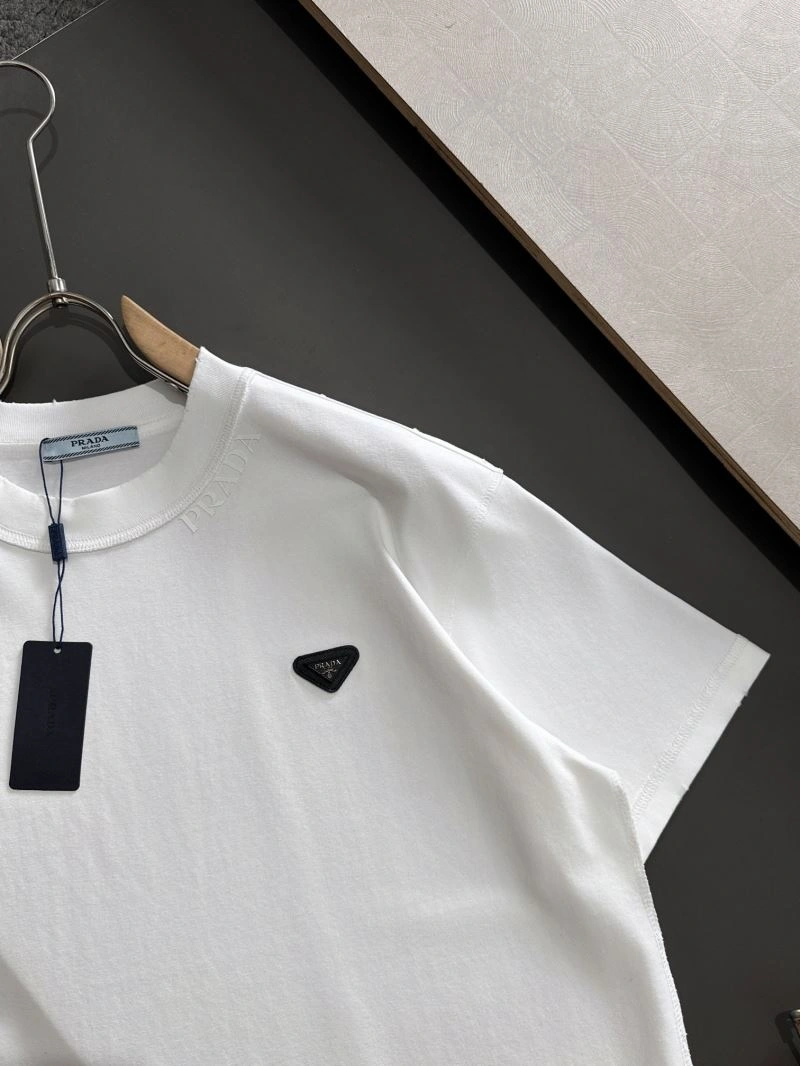 Prada T-Shirts UrbanStyle 169156