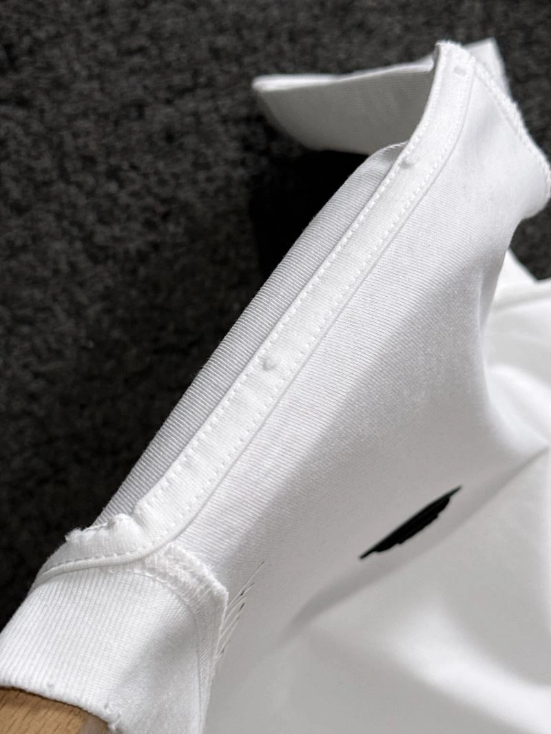 Prada T-Shirts UrbanStyle 169156