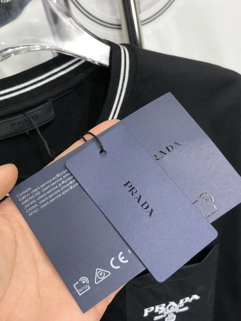 Stylish Prada T-Shirts 169162