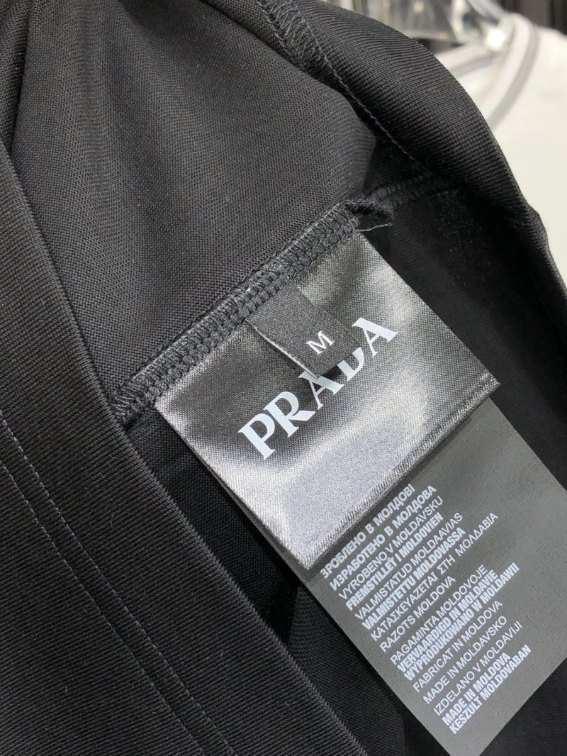 Stylish Prada T-Shirts 169162
