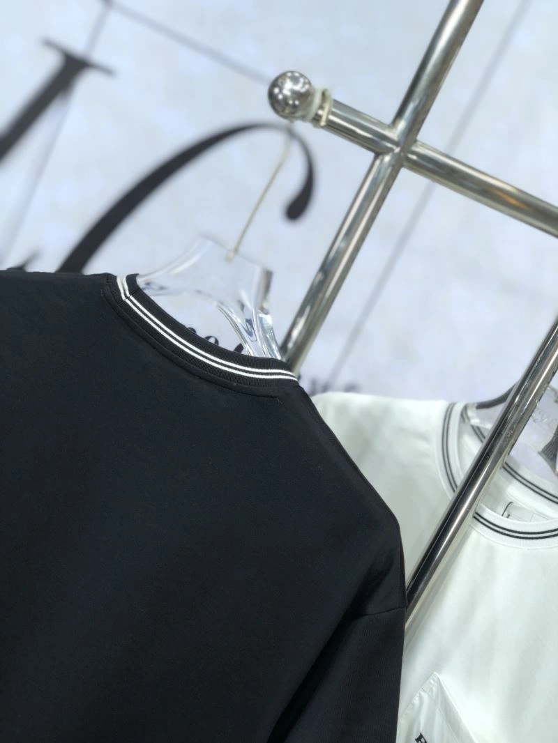 Stylish Prada T-Shirts 169162
