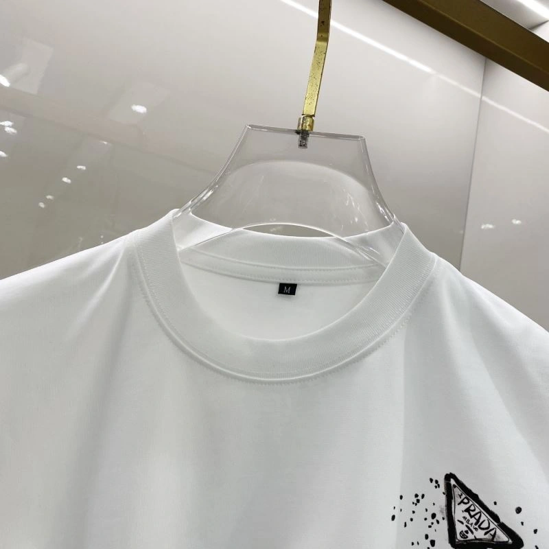 Prada T-Shirts Breathable 169128