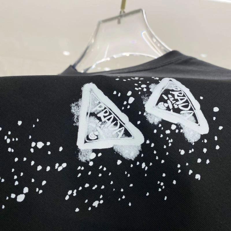 Prada T-Shirts FreshLook 169129