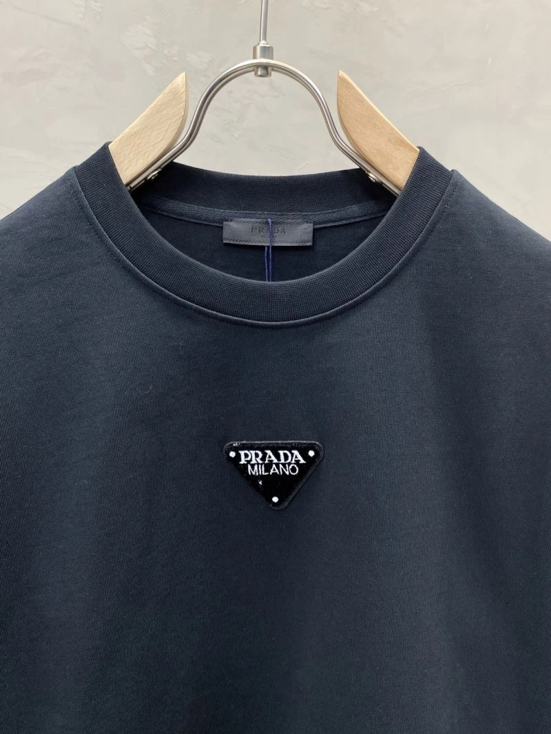 Comfortable Prada T-Shirts 169126