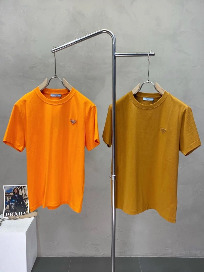 Contemporary Prada T-Shirts 169127