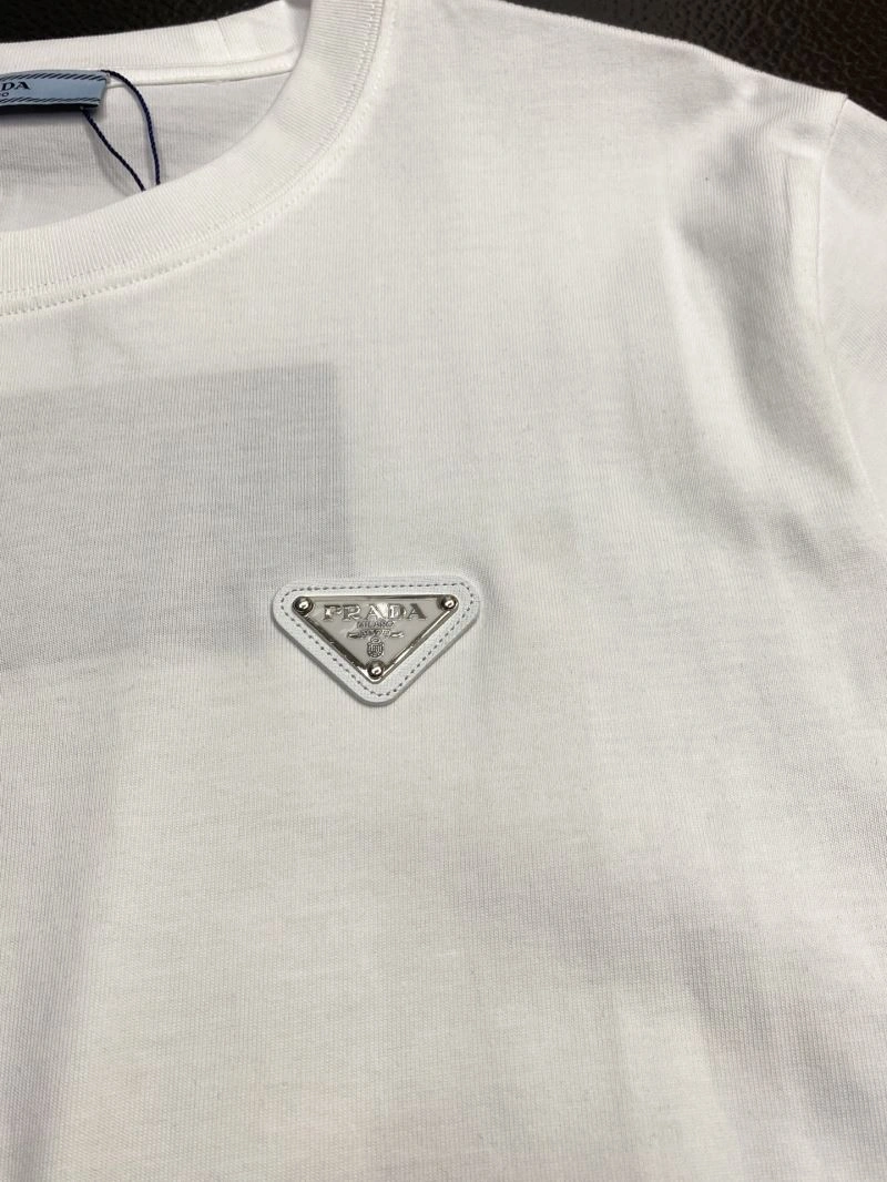Contemporary Prada T-Shirts 169127