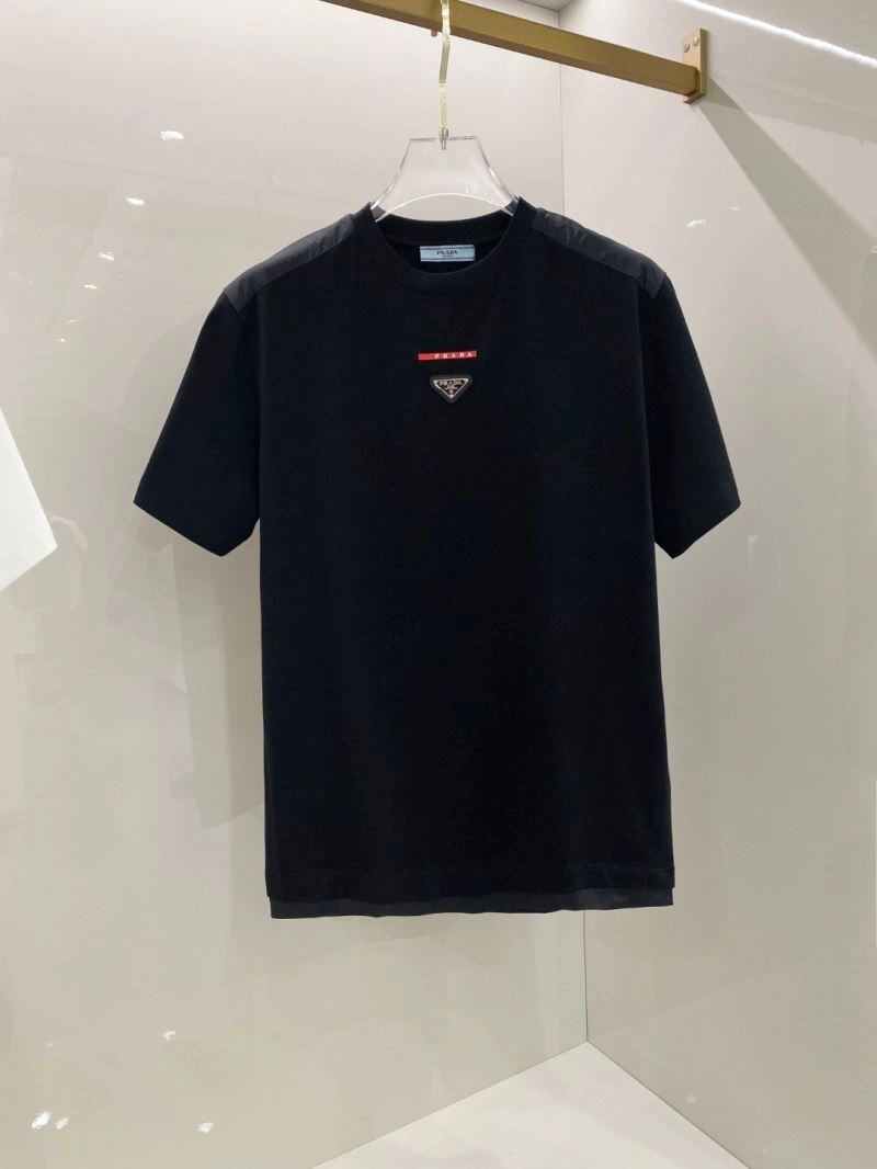 Snug Prada T-Shirts 169115