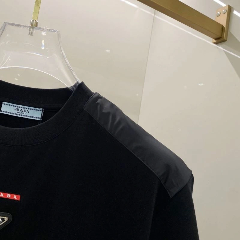 Snug Prada T-Shirts 169115