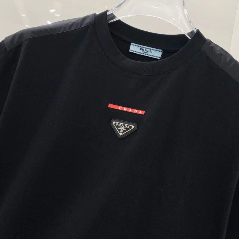 Snug Prada T-Shirts 169115