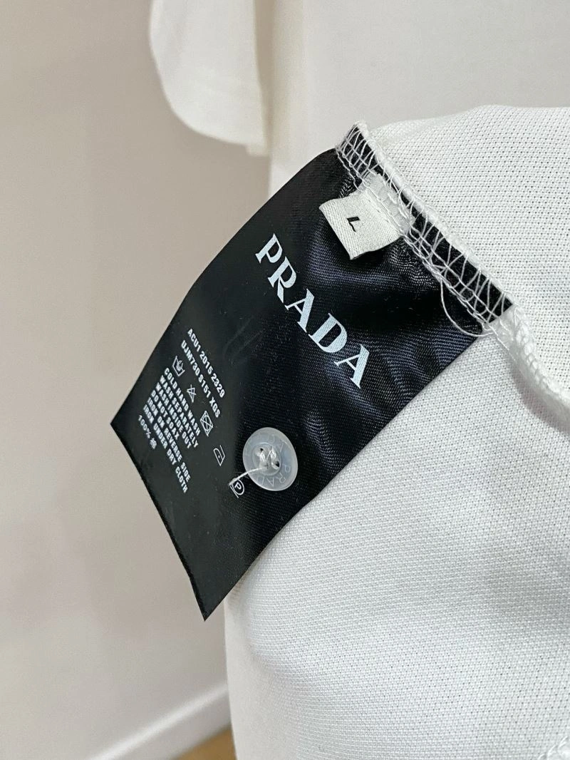 Original Prada T-Shirts 169102