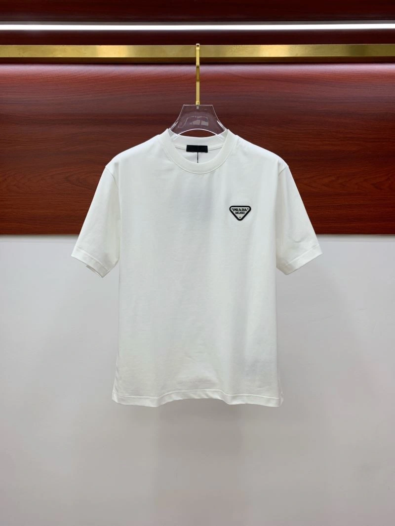 UrbanChic Prada T-Shirts 169100