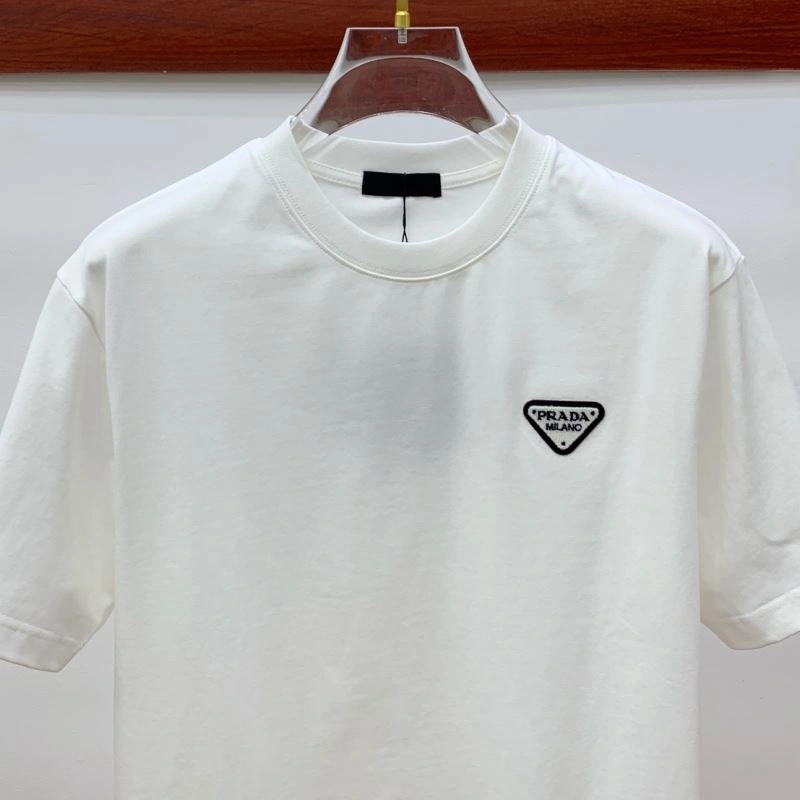 UrbanChic Prada T-Shirts 169100