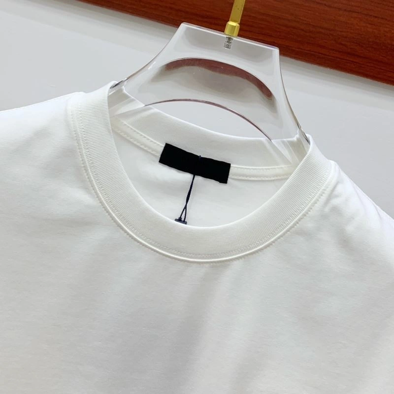 UrbanChic Prada T-Shirts 169100