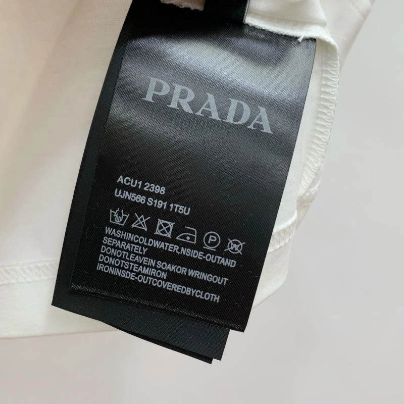 UrbanChic Prada T-Shirts 169100