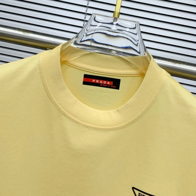 Classic Prada T-Shirts 169099