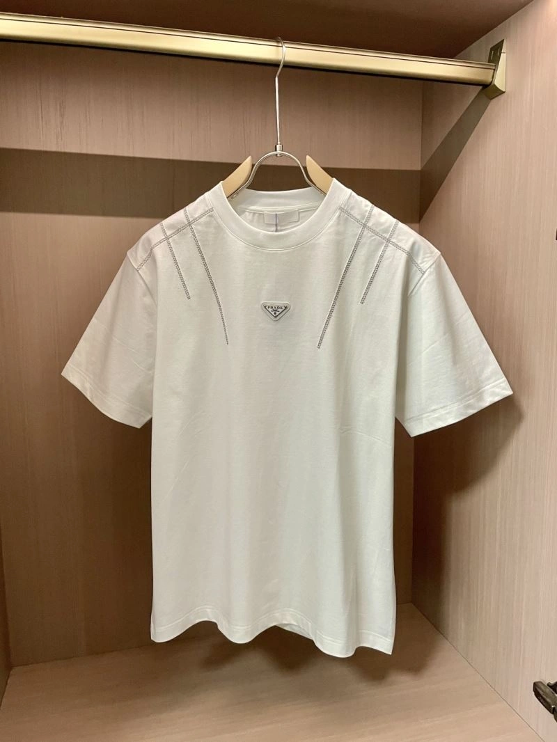 WellDesigned Prada T-Shirts 169101