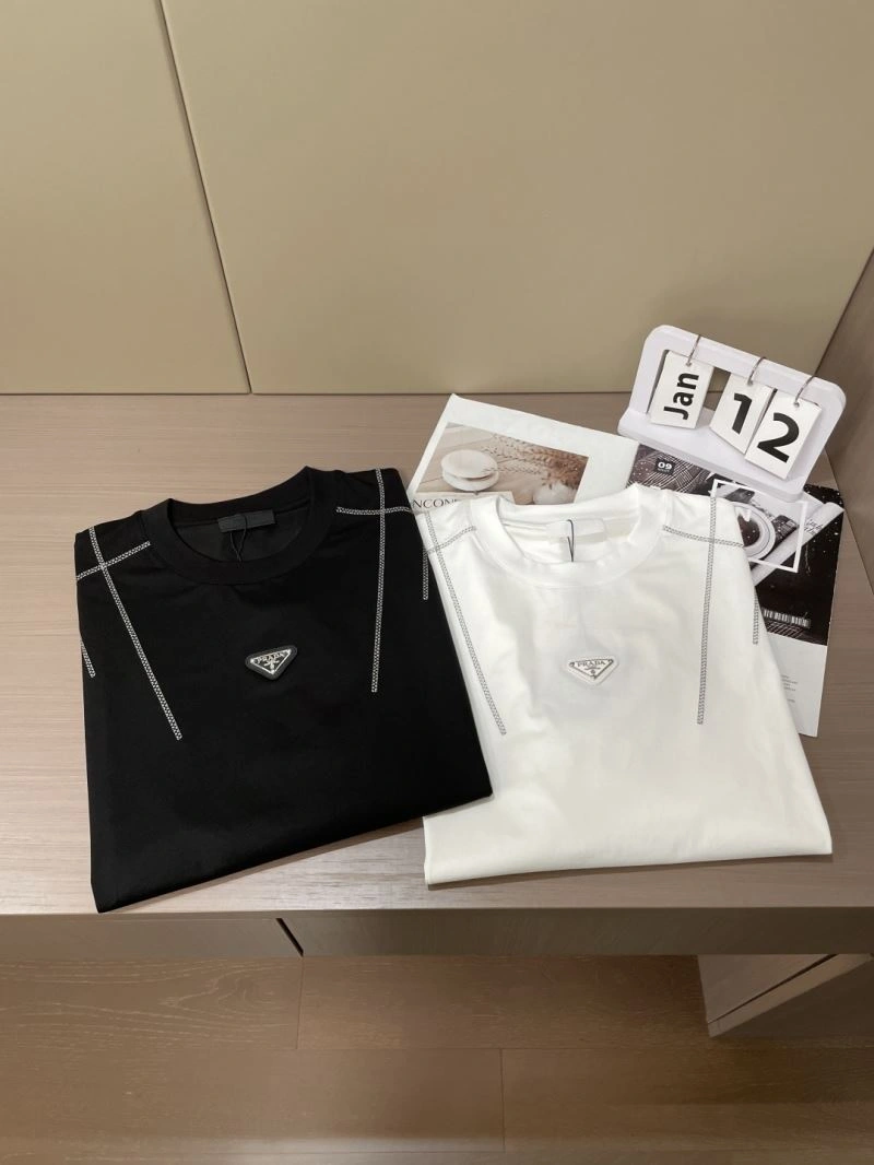 WellDesigned Prada T-Shirts 169101