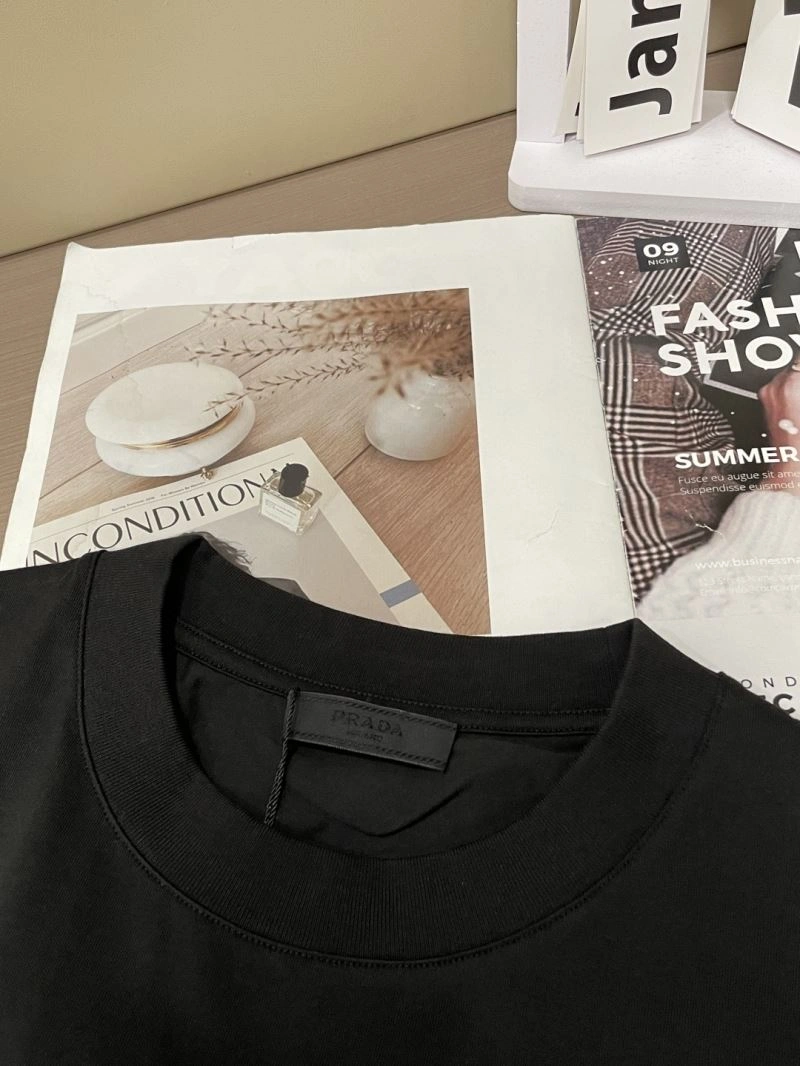ZipUp Prada T-Shirts 169139