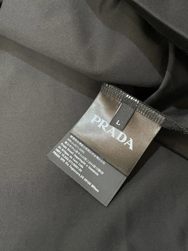 Comfortable Prada T-Shirts 169135