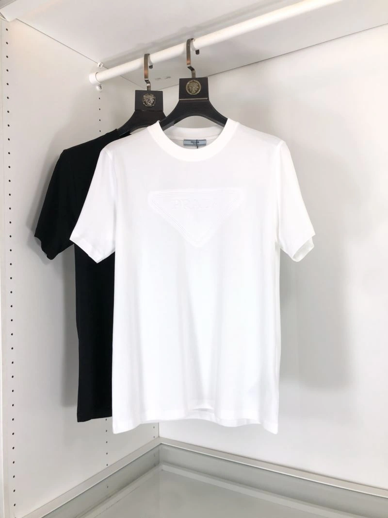 Prada T-Shirts Fashionable 169091