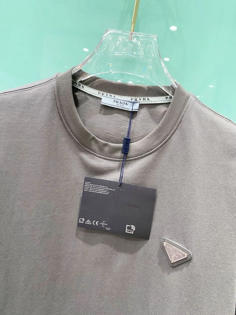 Prada T-Shirts Unisex 169090