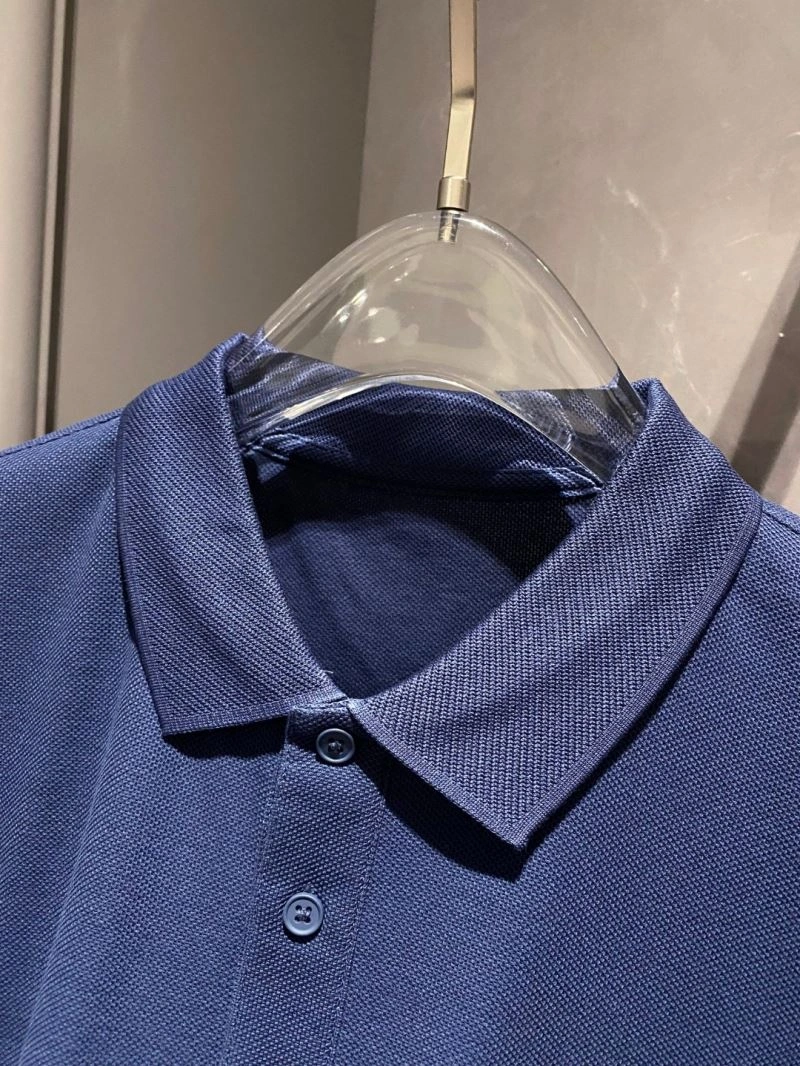 Prada T-Shirts Elegant 169116