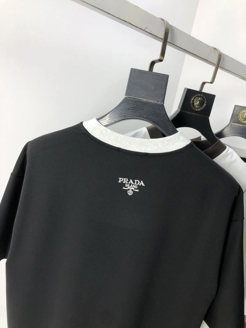 Prada T-Shirts Cozy 169071