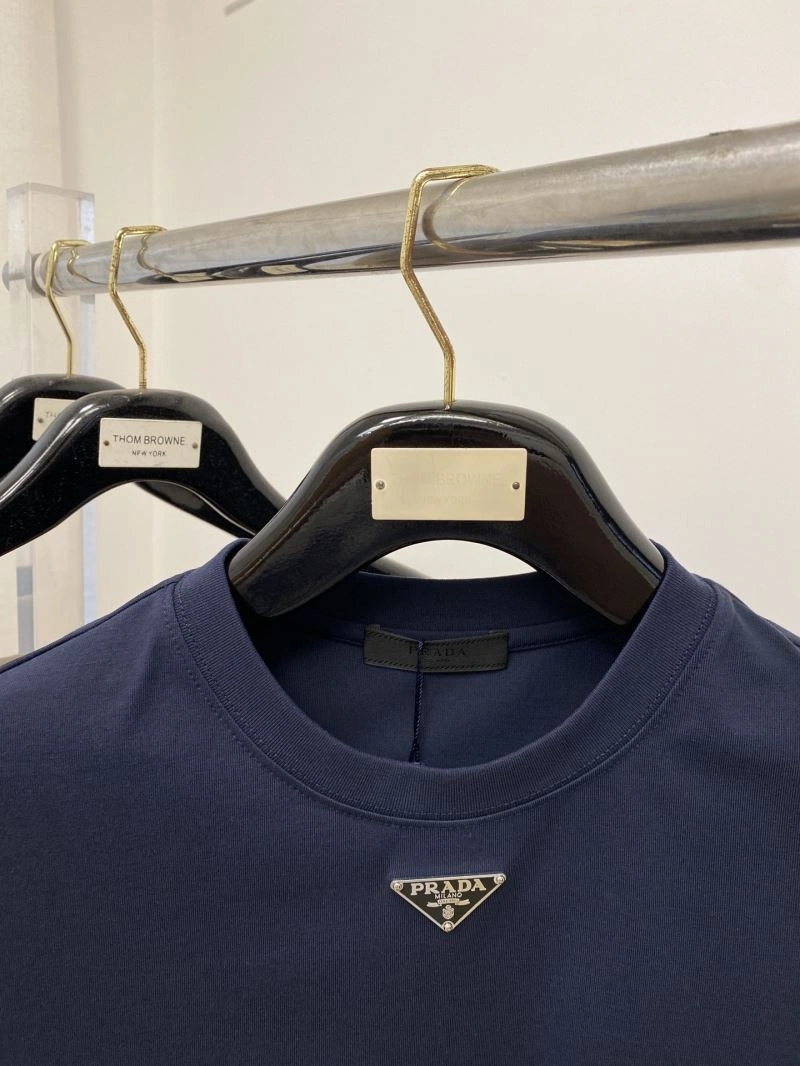 Attractive Prada T-Shirts 169070