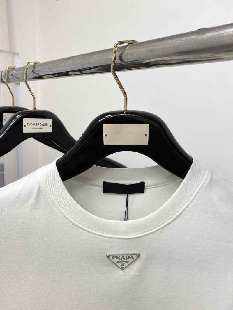 Flexible Prada T-Shirts 169066