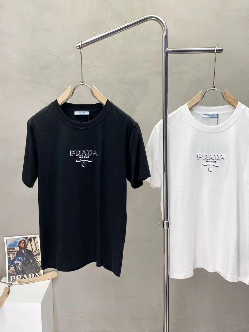 Breathable Prada T-Shirts 169060