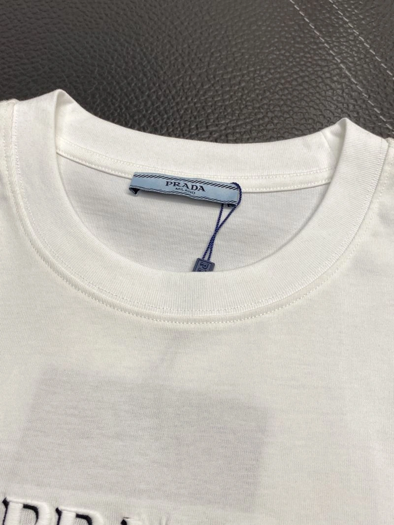 Breathable Prada T-Shirts 169060