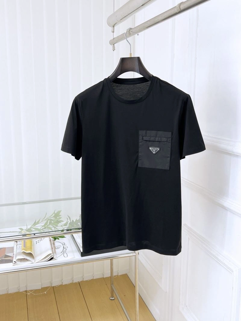 Comfortable Prada T-Shirts 169056