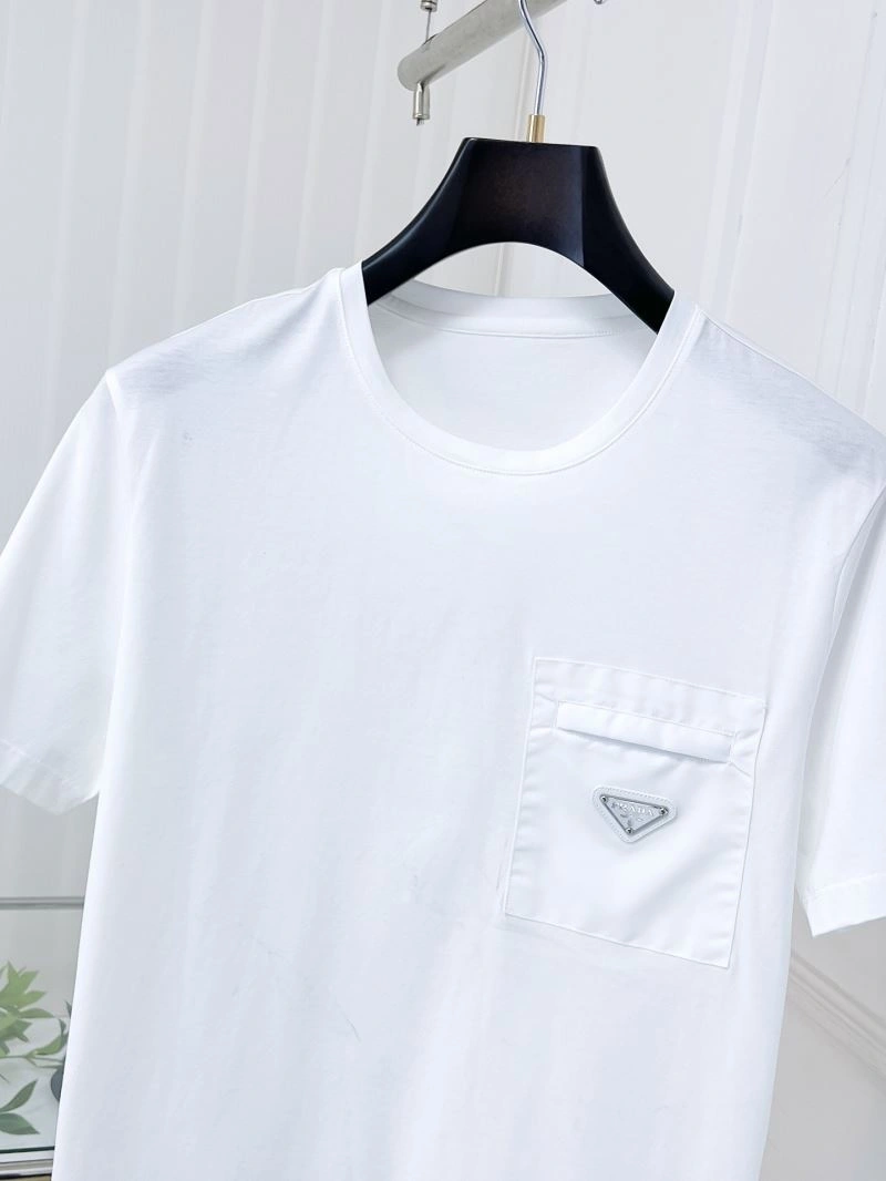 Comfortable Prada T-Shirts 169056